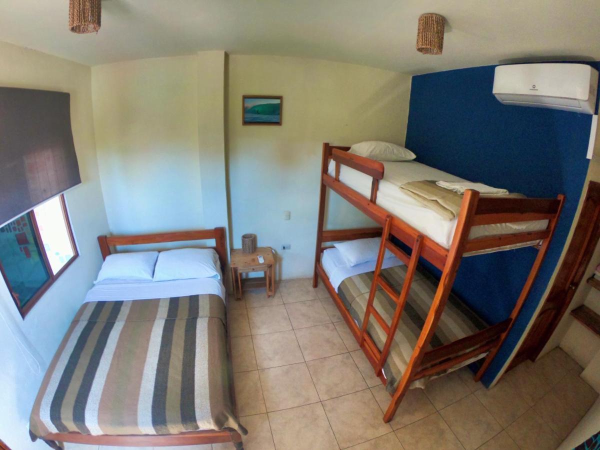 Hostal Moai 몬따니따 외부 사진