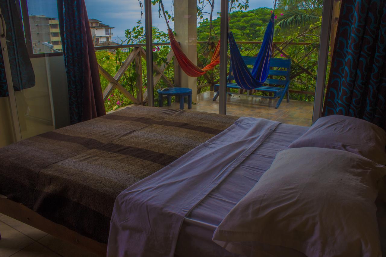 Hostal Moai 몬따니따 외부 사진